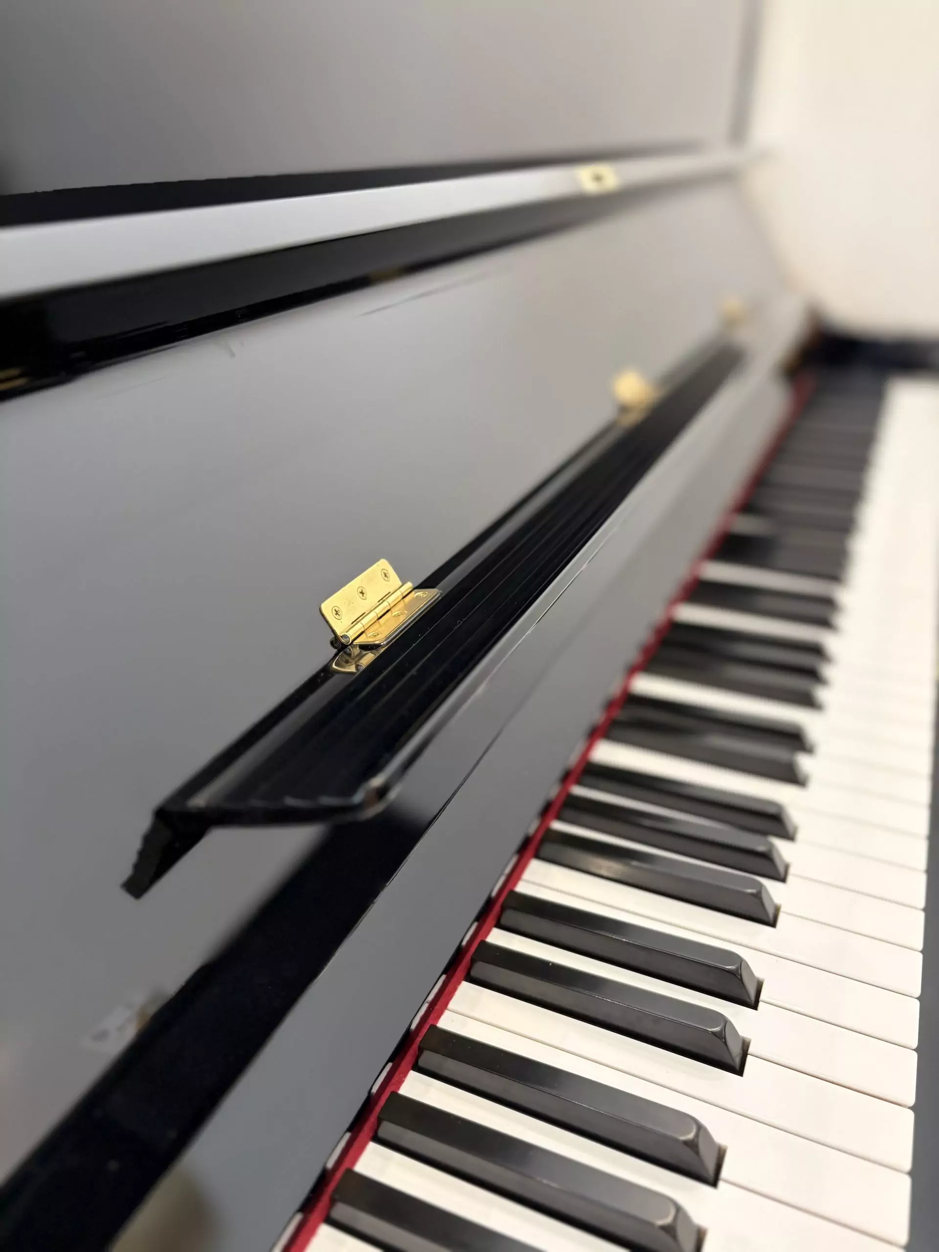 Piano droit laqué noir Yamaha U3 | Dumas Piano