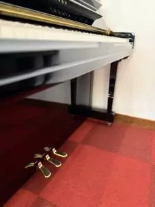 Piano droit laqué noir Yamaha U3 | Dumas Piano