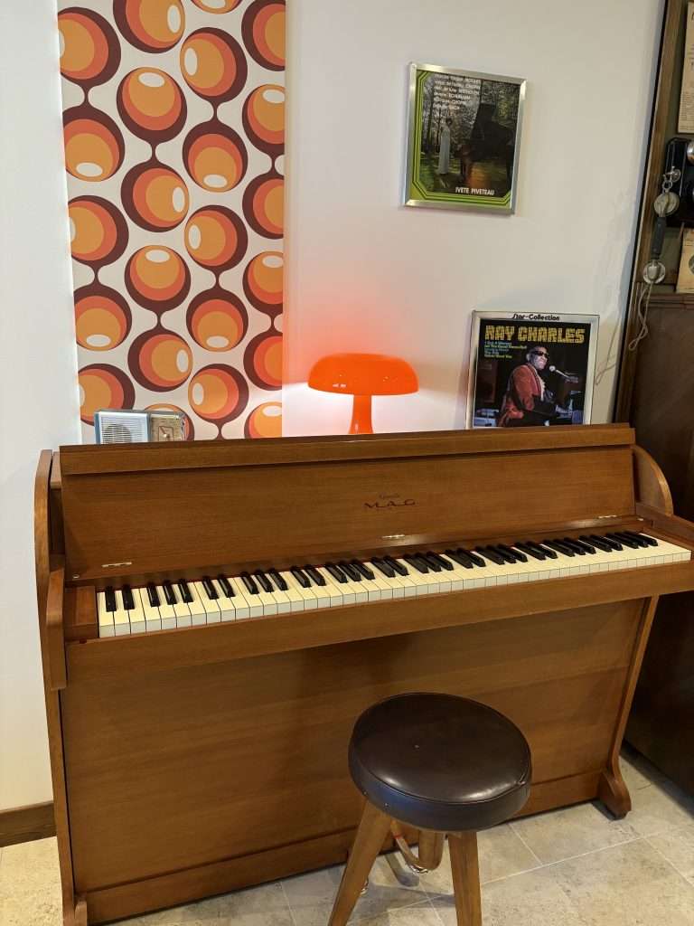 Piano Gavotte MAG Paris | Dumas Piano