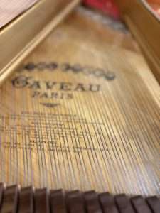 Piano crapaud Gaveau soleil | Dumas Piano
