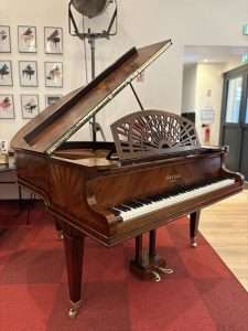 Piano crapaud Gaveau soleil | Dumas Piano