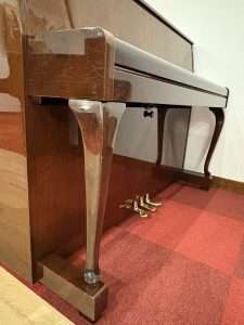 Piano droit Yamaha | Dumas Piano