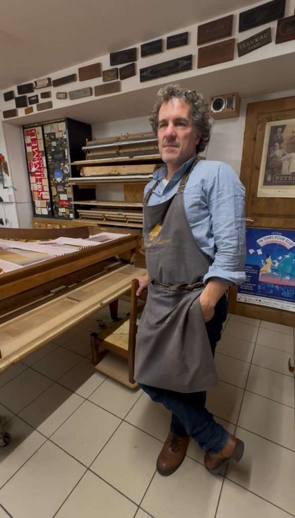 Nicolas Dumas accordeur de pianos | Dumas Piano