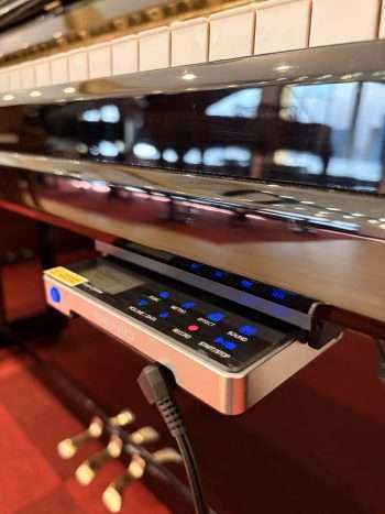 Piano droit Erard laqué noir | Dumas Piano