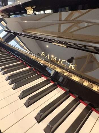 Piano droit Samick laqué noir | Dumas Piano