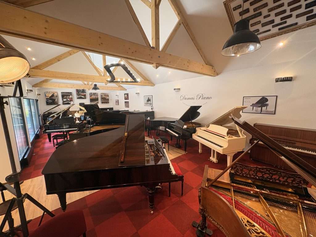 Showroom de pianos Dumas Piano